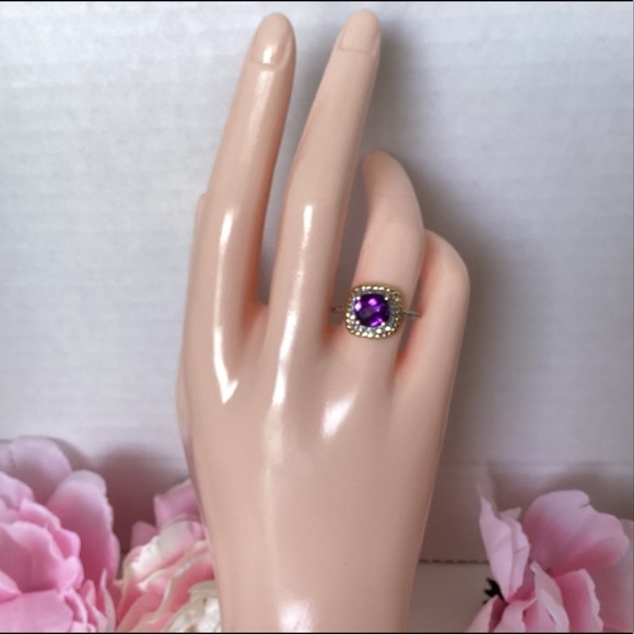 14k AMETHYST AND DIAMOND RING - Picture 2 of 7